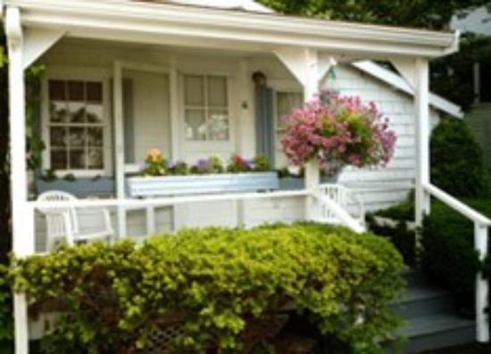 Shea'S Riverside Inn & Motel Essex Exterior photo